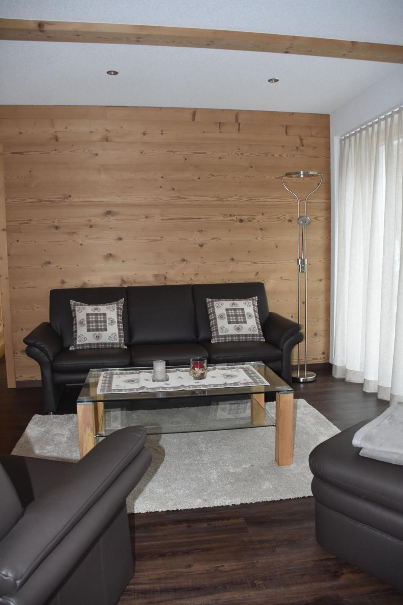 Ferienwohnungen Chalet Hohturnen 그린델발트 외부 사진